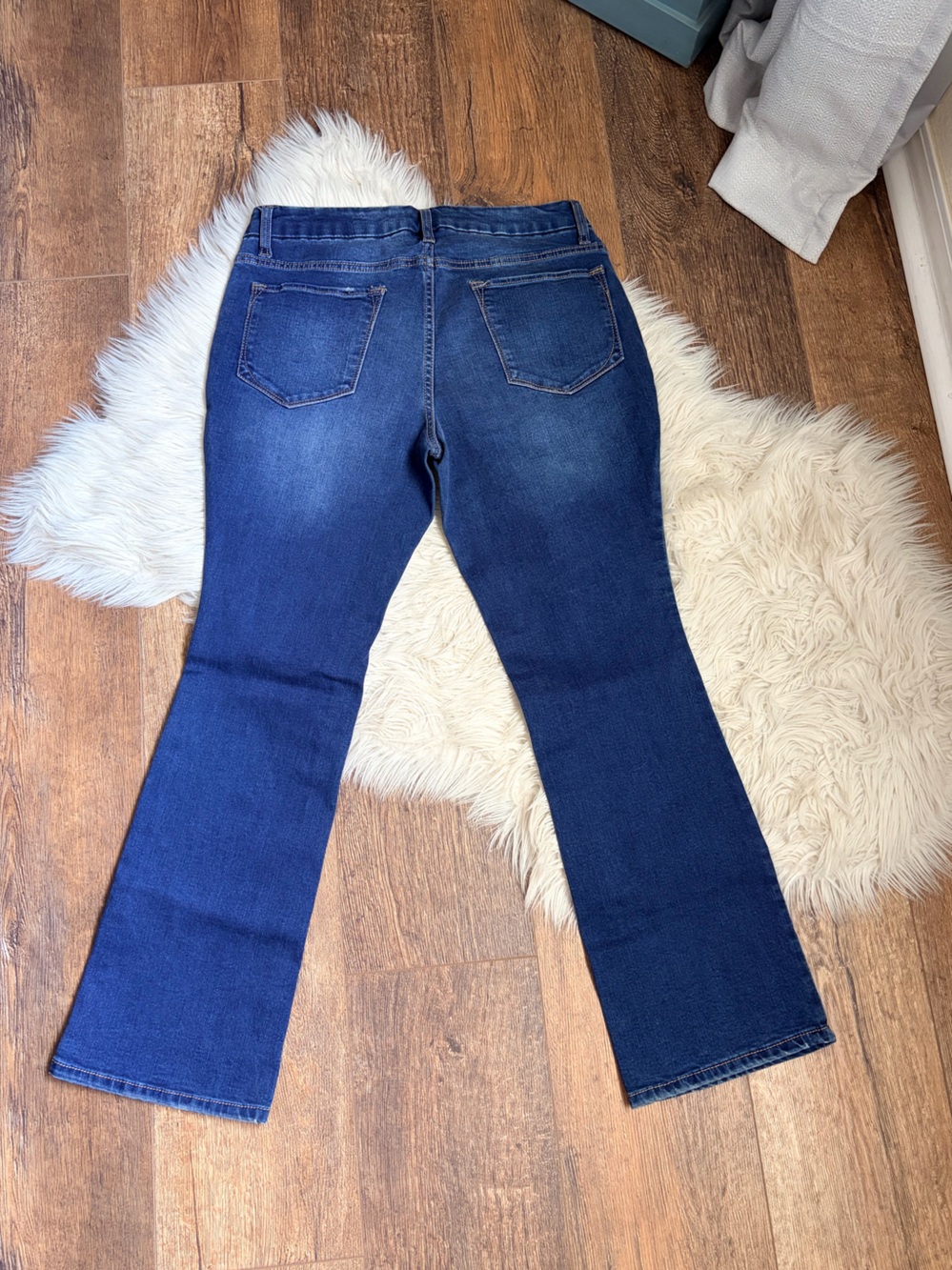 Faded Glory Blue Flare Jeans - Picture 3 of 7